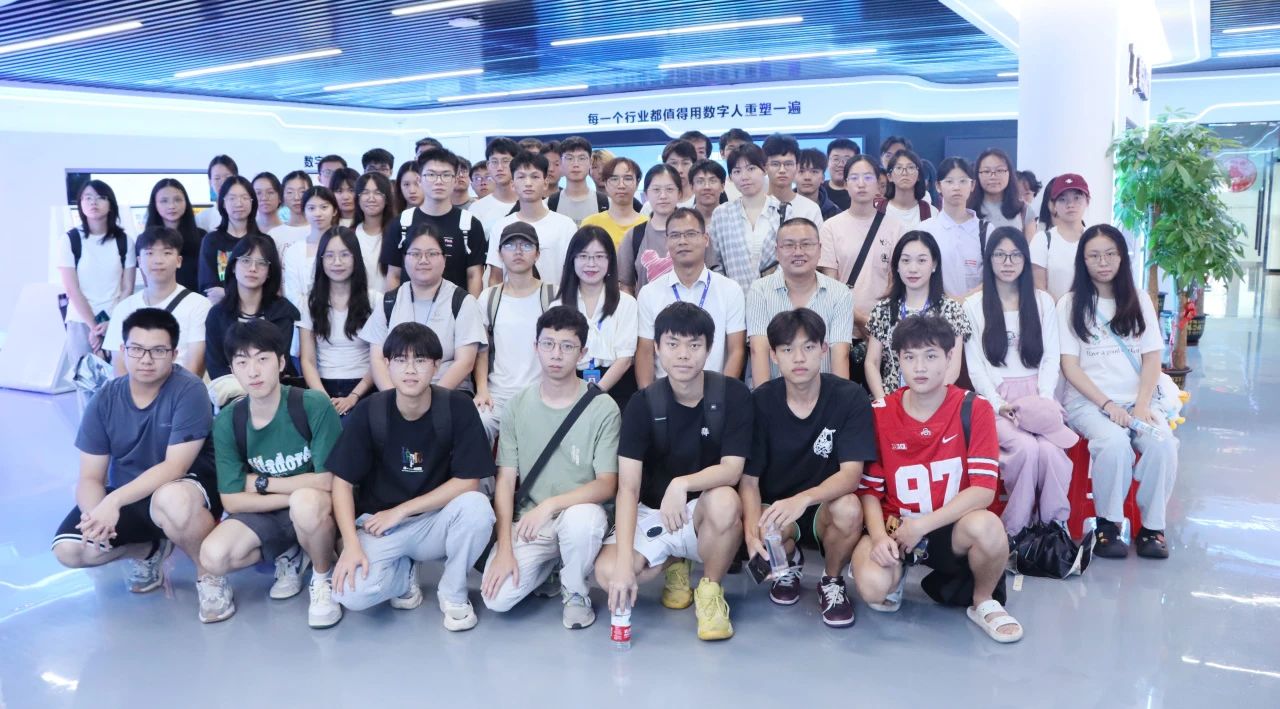 探索未来科技，，共筑智慧桥梁